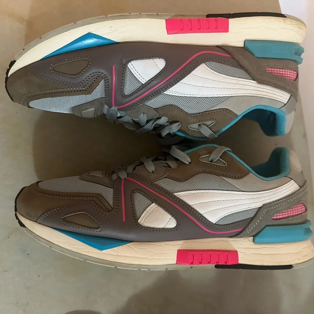 Puma - Picture 3 of 5
